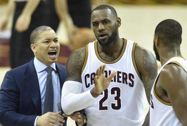  猛龙主帅因战绩不佳遭解雇  